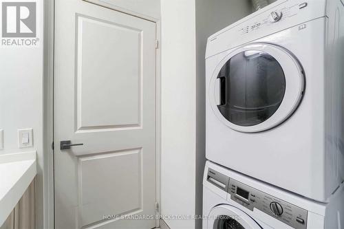 629 - 251 Jarvis Street, Toronto, ON - Indoor Photo Showing Laundry Room