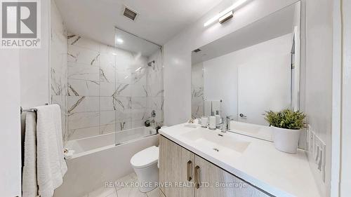 807 - 38 Honeycrisp Crescent, Vaughan, ON - Indoor Photo Showing Bathroom