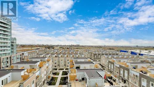 807 - 38 Honeycrisp Crescent, Vaughan, ON - Outdoor With View