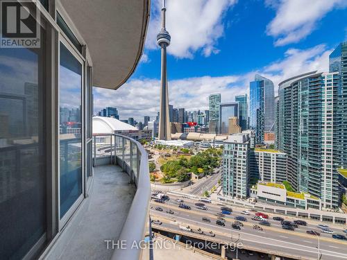 2201 - 218 Queens Quay W, Toronto, ON - Outdoor With View