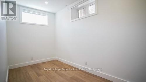 70 Chamberlain Avenue, Toronto, ON - Indoor Photo Showing Other Room