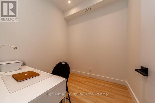 70 Chamberlain Avenue, Toronto, ON - Indoor