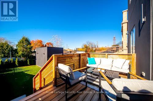 70 Chamberlain Avenue, Toronto, ON - Outdoor