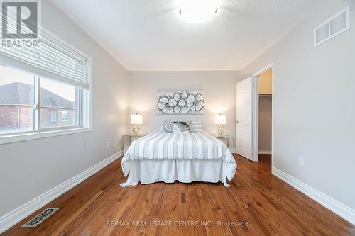 1016 Mccuaig Drive, Milton, ON - Indoor Photo Showing Bedroom