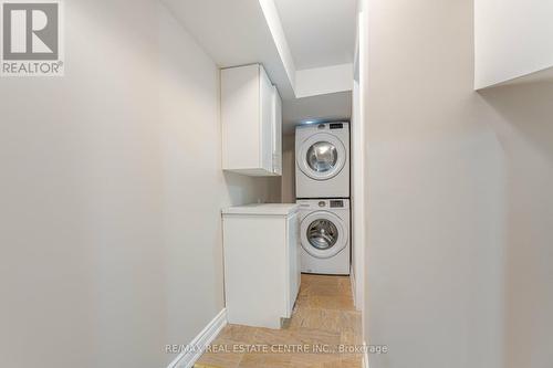 1016 Mccuaig Drive, Milton, ON - Indoor Photo Showing Laundry Room