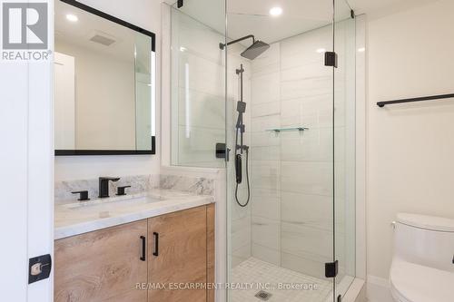 249 Rebecca Street, Oakville, ON - Indoor Photo Showing Bathroom