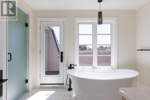 249 Rebecca Street, Oakville, ON - Indoor Photo Showing Bathroom