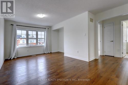 404 Clarkson Gate, Milton, ON - Indoor Photo Showing Other Room