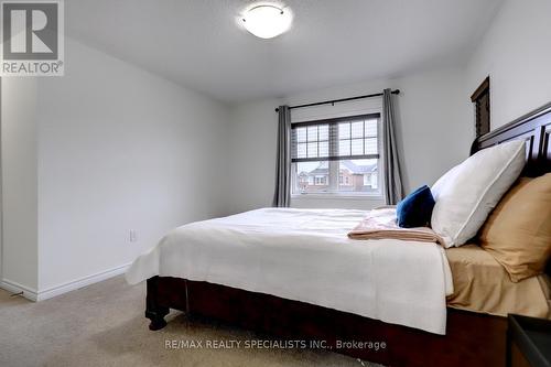 404 Clarkson Gate, Milton, ON - Indoor Photo Showing Bedroom