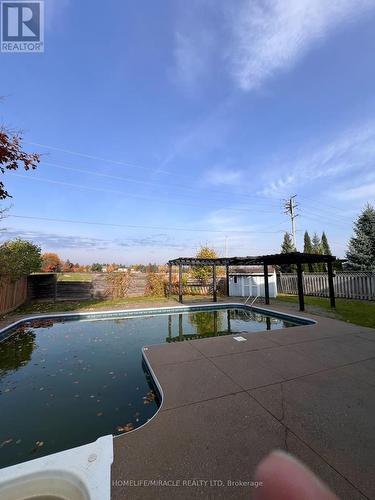 8 Ridelle Court, Brampton, ON - Outdoor With View