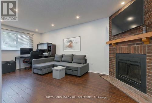 2431 Ploughshare Court, Mississauga, ON - Indoor Photo Showing Living Room With Fireplace