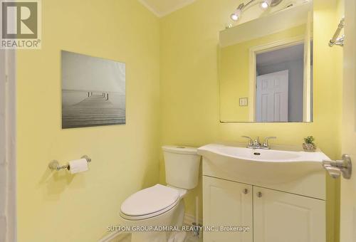 2431 Ploughshare Court, Mississauga, ON - Indoor Photo Showing Bathroom