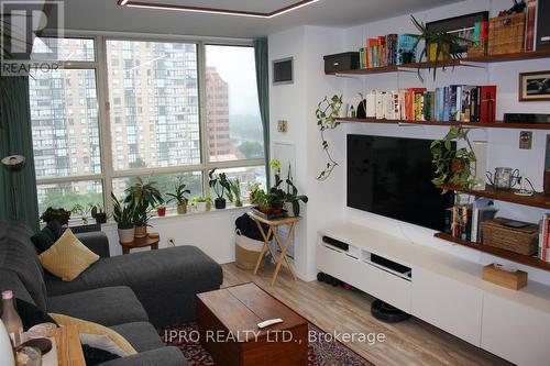 1104A - 3605 Kariya Drive, Mississauga, ON - Indoor Photo Showing Living Room