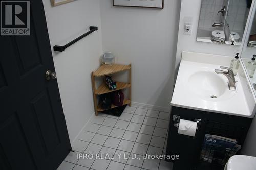 1104A - 3605 Kariya Drive, Mississauga, ON - Indoor Photo Showing Bathroom