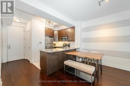 1404 - 38 The Esplanade, Toronto, ON - Indoor Photo Showing Kitchen