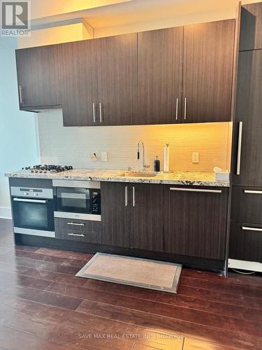 827 - 29 Queens Quay E, Toronto, ON - Indoor Photo Showing Kitchen With Upgraded Kitchen