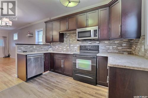 1437 Wascana Street, Regina, SK - Indoor Photo Showing Kitchen