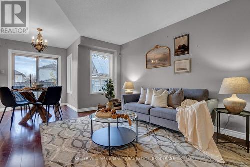 35 Goodwin Avenue, Clarington (Bowmanville), ON - Indoor Photo Showing Living Room