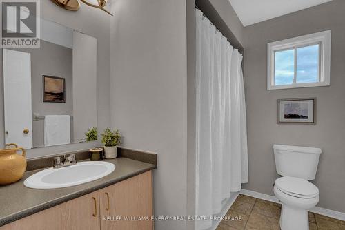 35 Goodwin Avenue, Clarington (Bowmanville), ON - Indoor Photo Showing Bathroom