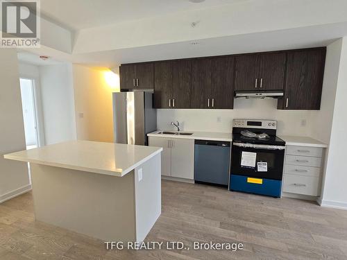 12 - 188 Angus Drive, Ajax (Central), ON - Indoor Photo Showing Kitchen With Double Sink