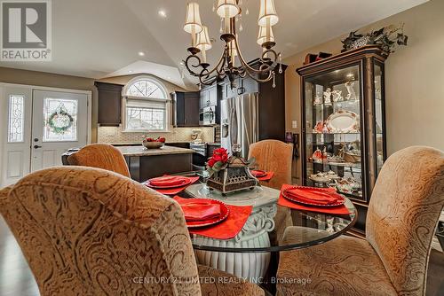 72 - 301 Carnegie Avenue, Peterborough (Northcrest), ON - Indoor Photo Showing Kitchen With Double Sink With Upgraded Kitchen