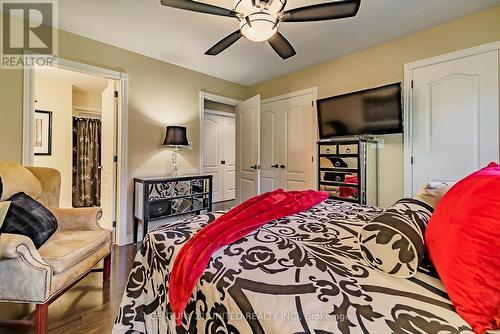 72 - 301 Carnegie Avenue, Peterborough (Northcrest), ON - Indoor Photo Showing Bedroom