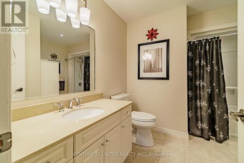 72 - 301 Carnegie Avenue, Peterborough (Northcrest), ON - Indoor Photo Showing Bathroom