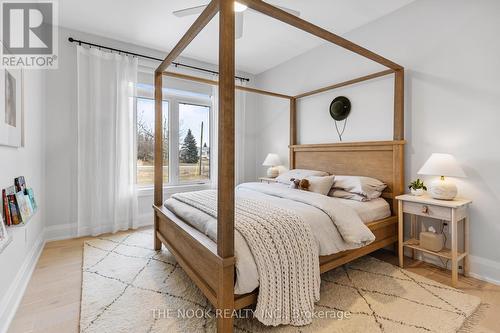 418 Golf Course Road, Kawartha Lakes, ON - Indoor Photo Showing Bedroom