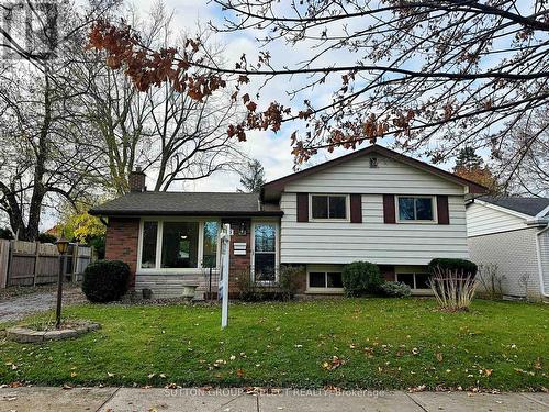 275 Robin Road, London, ON - Outdoor With Facade