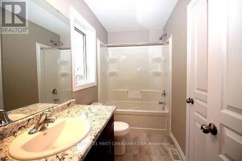 1720 O'Hanlan Lane, London, ON - Indoor Photo Showing Bathroom