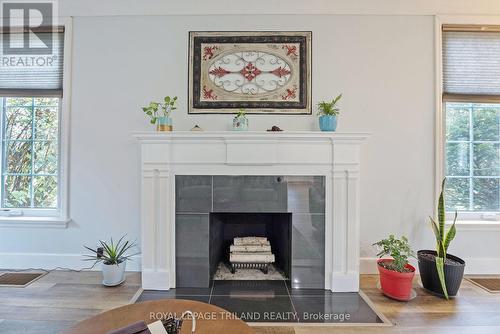 357 Sunset Drive, Central Elgin, ON - Indoor Photo Showing Living Room With Fireplace