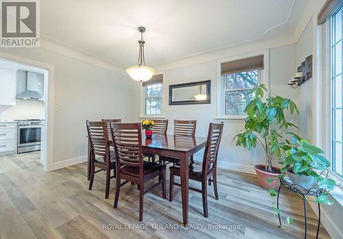 357 Sunset Drive, Central Elgin, ON - Indoor Photo Showing Dining Room