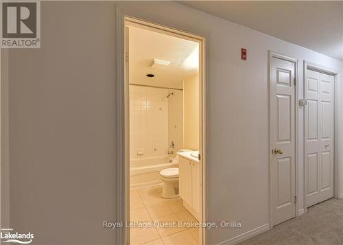 201 - 107 Bond Street, Orillia, ON - Indoor Photo Showing Bathroom