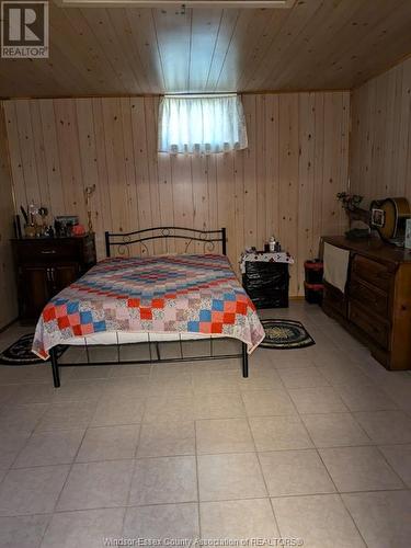 1935 Fox Run Road, Leamington, ON - Indoor Photo Showing Bedroom