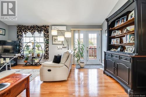 10 Cumberland Court, Fredericton, NB - Indoor Photo Showing Living Room