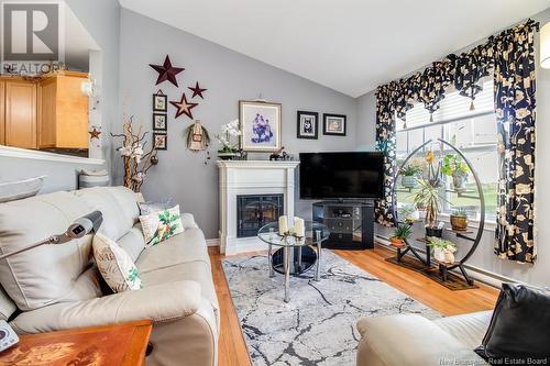 10 Cumberland Court, Fredericton, NB - Indoor Photo Showing Living Room With Fireplace