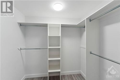 828 Maplewood Avenue, Ottawa, ON - Indoor With Storage