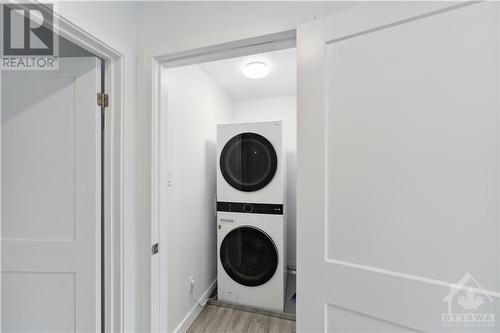 828 Maplewood Avenue, Ottawa, ON - Indoor Photo Showing Laundry Room