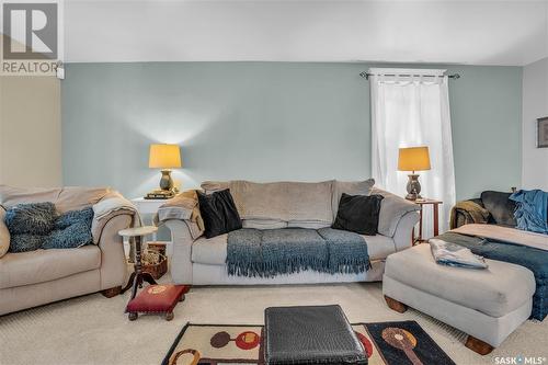 2128 Reynolds Street, Regina, SK - Indoor Photo Showing Living Room