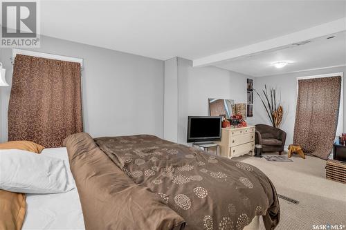 2128 Reynolds Street, Regina, SK - Indoor Photo Showing Bedroom