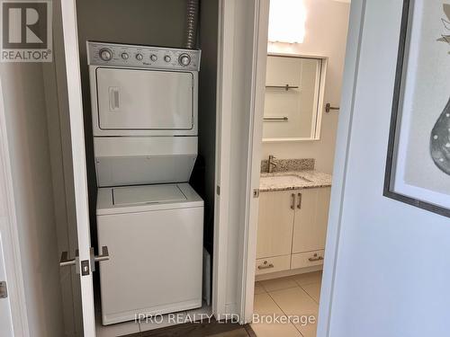 506 - 4633 Glen Erin Drive, Mississauga, ON - Indoor Photo Showing Laundry Room