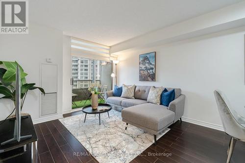 717 - 3880 Duke Of York Boulevard, Mississauga, ON - Indoor Photo Showing Living Room