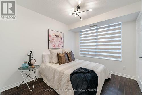 717 - 3880 Duke Of York Boulevard, Mississauga, ON - Indoor Photo Showing Bedroom