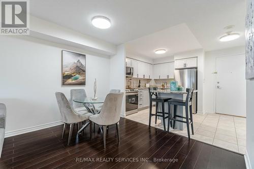 717 - 3880 Duke Of York Boulevard, Mississauga, ON - Indoor Photo Showing Dining Room