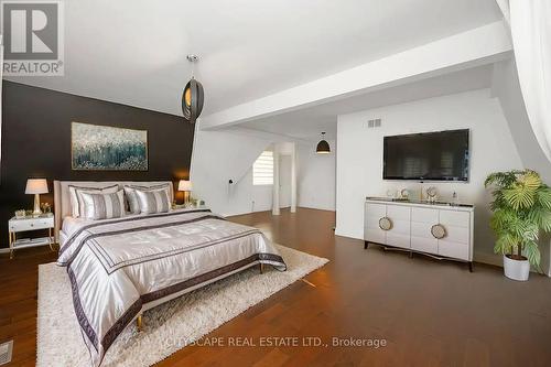 1090 Westmount Avenue, Mississauga, ON - Indoor Photo Showing Bedroom