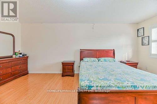 169 Crystal Glen Crescent, Brampton, ON - Indoor Photo Showing Bedroom