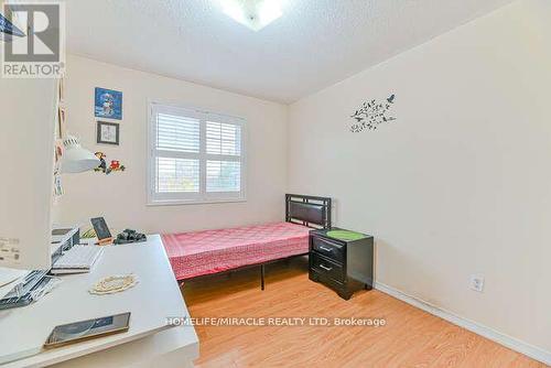 169 Crystal Glen Crescent, Brampton, ON - Indoor Photo Showing Bedroom