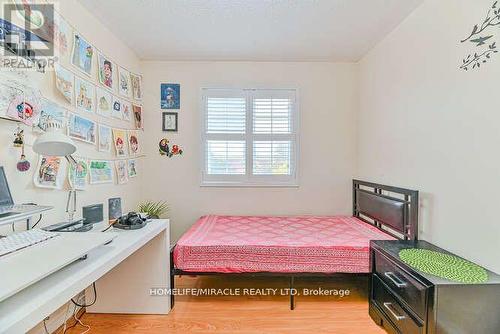 169 Crystal Glen Crescent, Brampton, ON - Indoor Photo Showing Bedroom