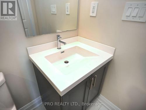 121 - 1573 Rose Way, Milton, ON - Indoor Photo Showing Bathroom