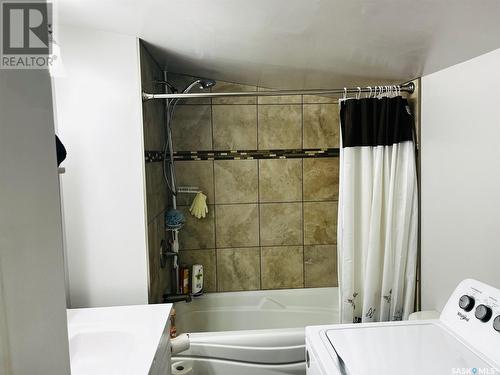 169 Darlington Street E, Yorkton, SK - Indoor Photo Showing Bathroom